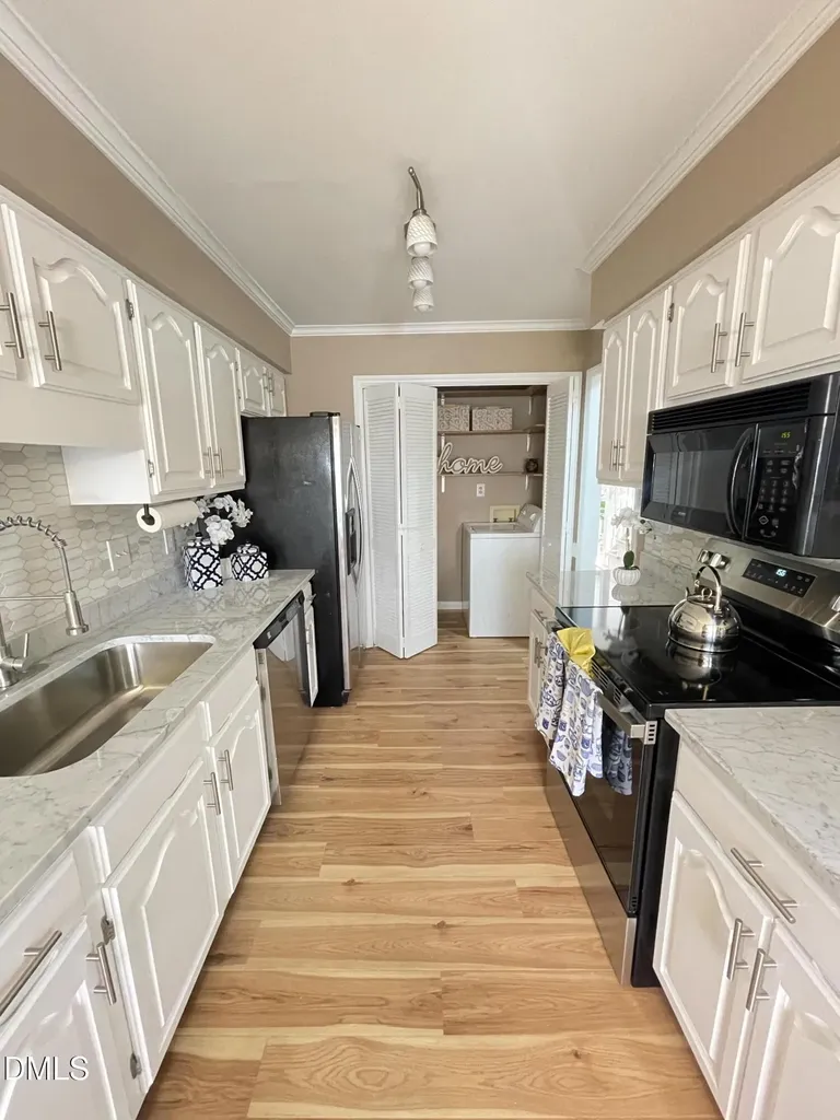 4536 Hamptonshire Drive Raleigh NC 27613