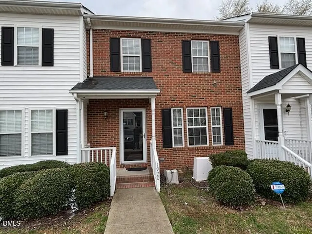 1920 Stroll Circle Fuquay Varina NC 27526