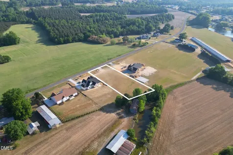 3250 Oakridge River Road Fuquay Varina NC 27526