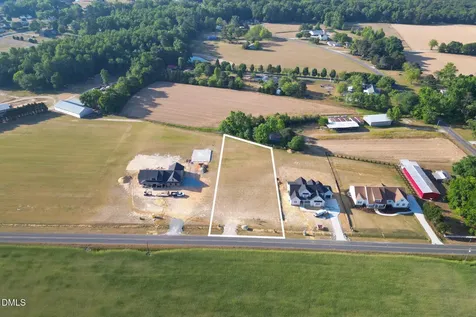 3250 Oakridge River Road Fuquay Varina NC 27526