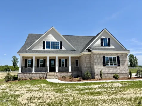 7597 Sweetwater Drive Nashville NC 27856