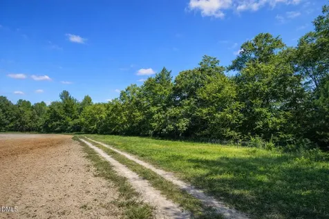553 Avents Lane Nashville NC 27856