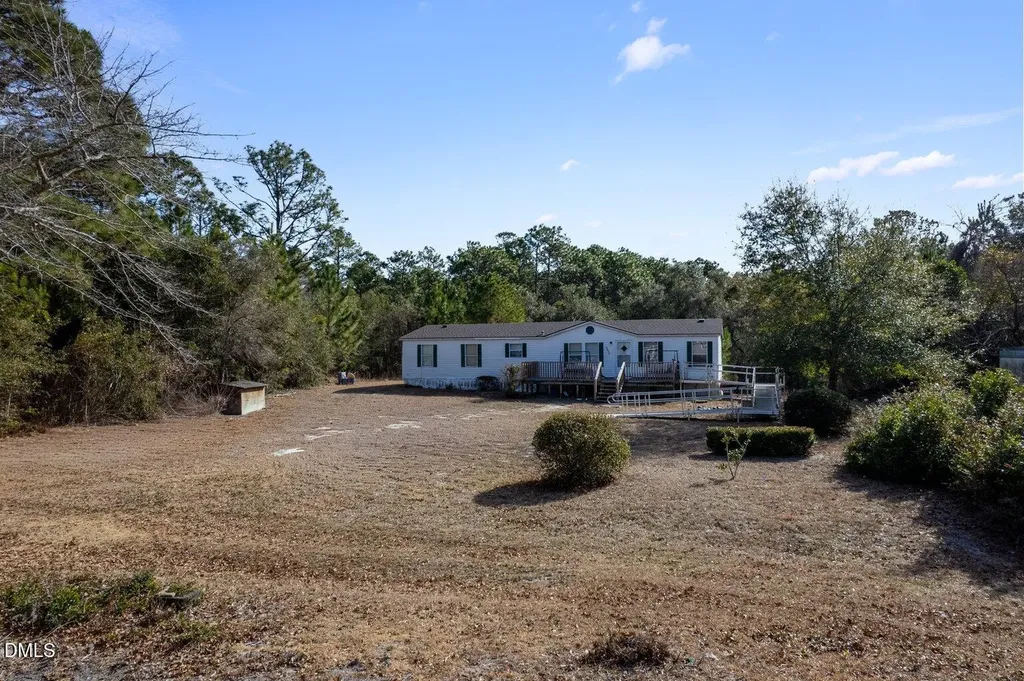2564 SE River Road SE Winnabow NC 28479