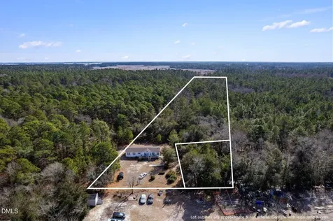 2564 SE River Road SE Winnabow NC 28479