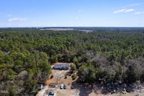 2564 SE River Road SE Winnabow NC 28479
