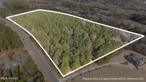 2727 Us 1 Highway Vass NC 28394