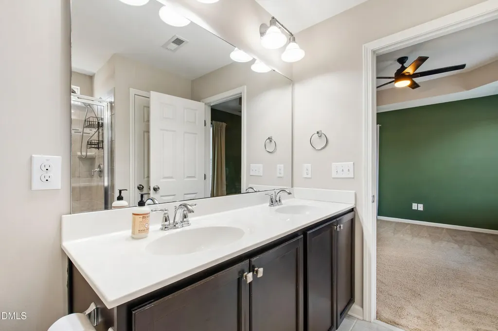 1118 Renewal Place Raleigh NC 27603