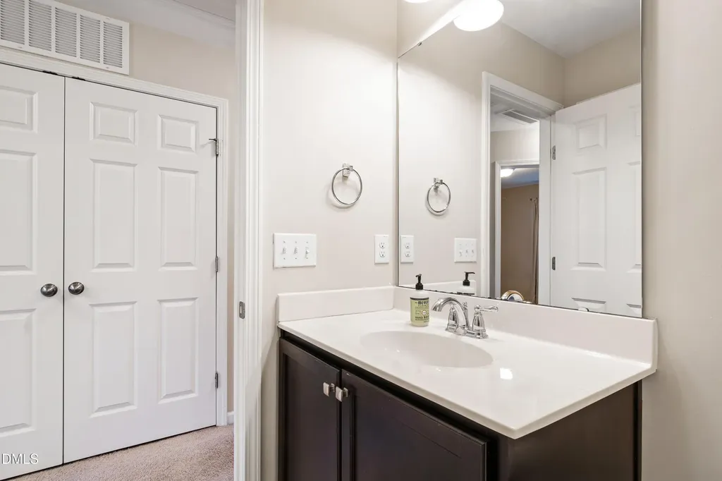 1118 Renewal Place Raleigh NC 27603
