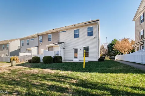 1118 Renewal Place Raleigh NC 27603