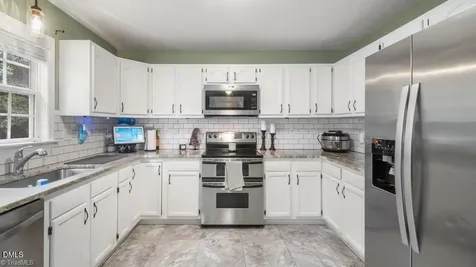 970 Winterside Lane Winston-salem NC 27101