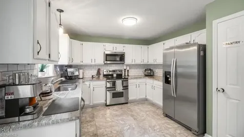 970 Winterside Lane Winston-salem NC 27101