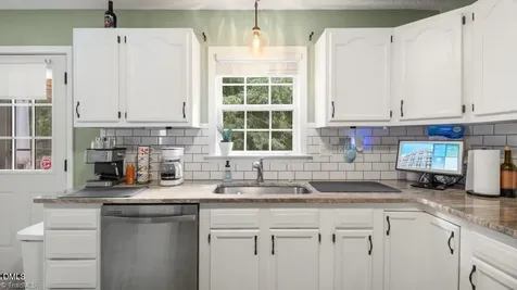 970 Winterside Lane Winston-salem NC 27101