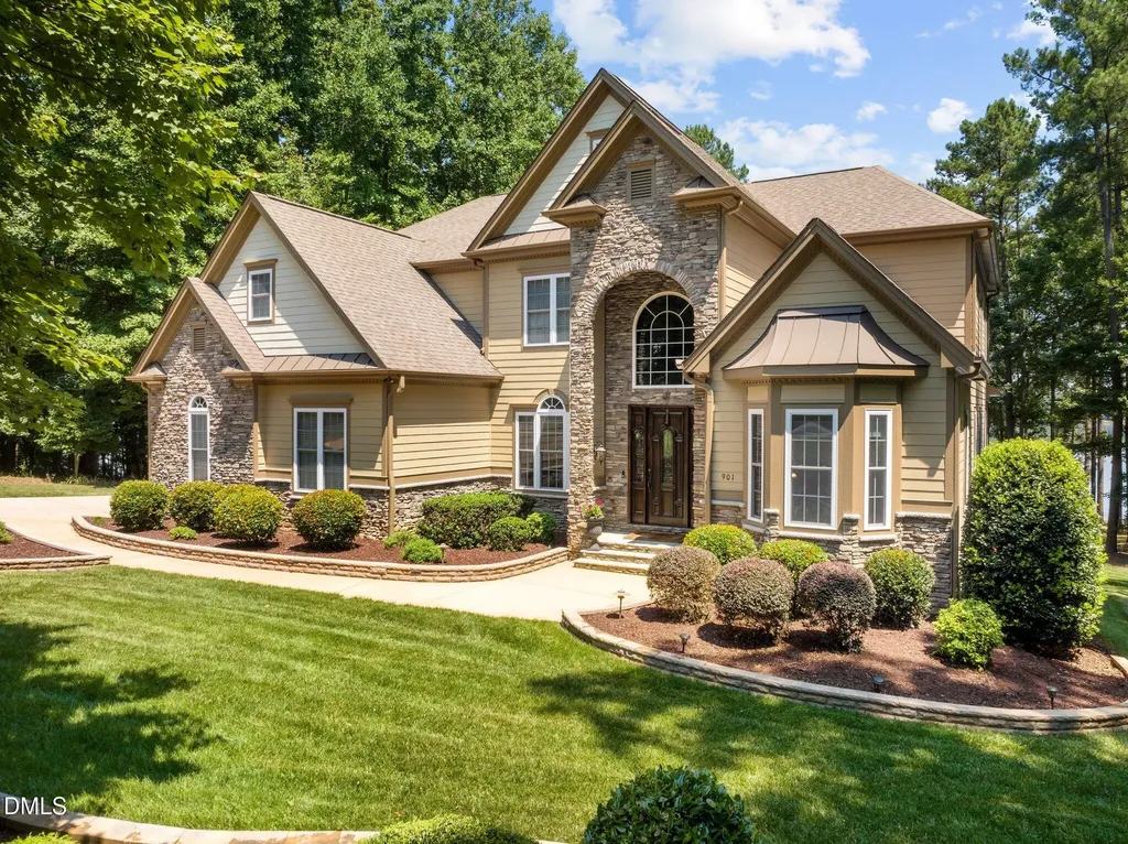 901 Edgewater Drive Garner NC 27529