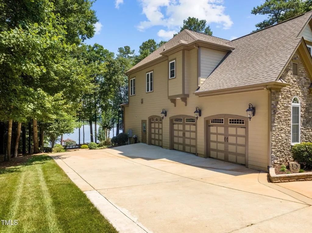 901 Edgewater Drive Garner NC 27529