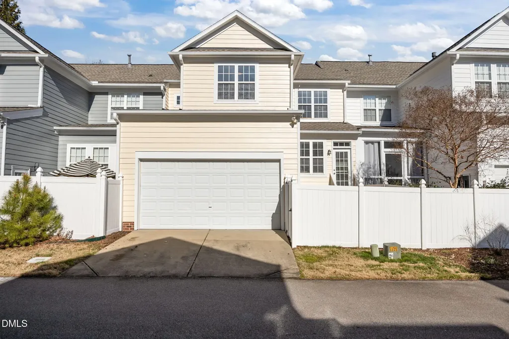 2305 Dunlin Lane Raleigh NC 27614