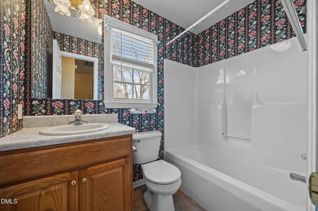 101 Fairwoods Court Dunn NC 28334
