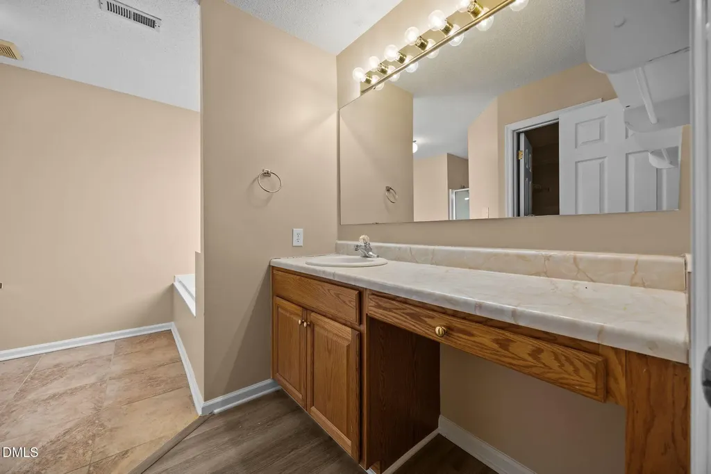 101 Fairwoods Court Dunn NC 28334