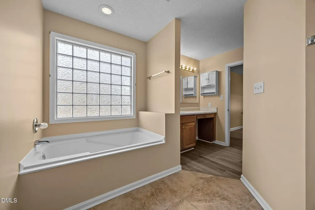 101 Fairwoods Court Dunn NC 28334