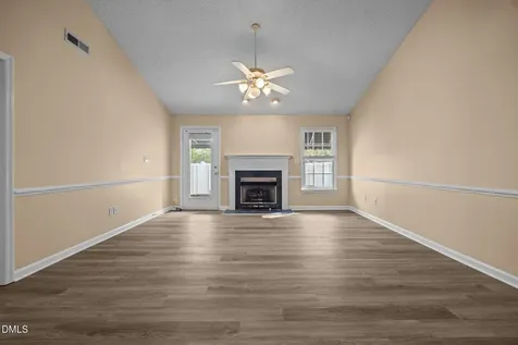 101 Fairwoods Court Dunn NC 28334