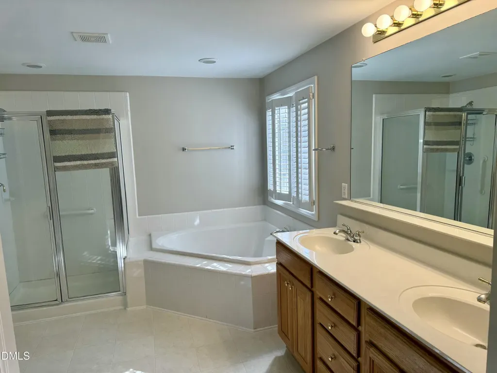 437 New Parkside Drive Chapel Hill NC 27516