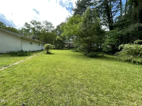 2716 Fawn Avenue Durham NC 27705