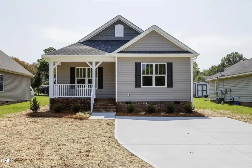 613 S Orange Avenue Dunn NC 28334