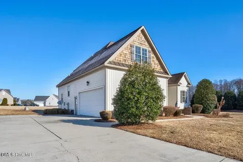 1030 Red Oak Hills Road Nashville NC 27856