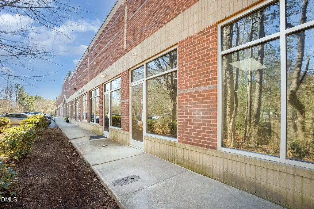 5621 Departure Drive Raleigh NC 27616