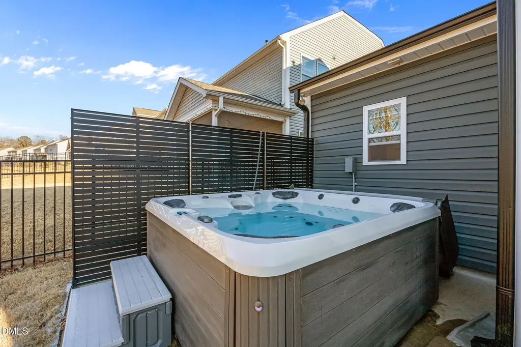 231 Bent Willow Clayton NC 27527