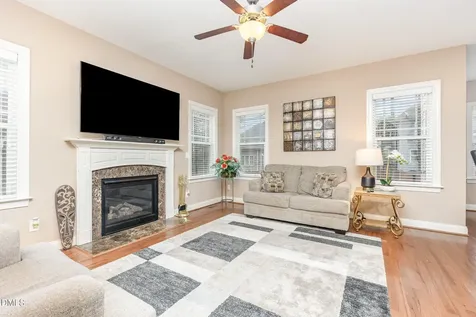 40 Oscar Wilde Way Youngsville NC 27596