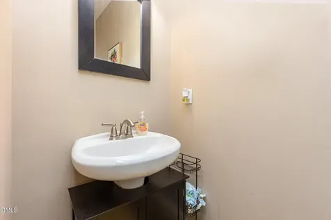 40 Oscar Wilde Way Youngsville NC 27596