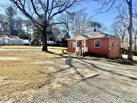 224 Clay Street Cary NC 27511