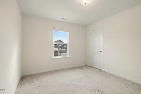 324 Sage Oak Lane Holly Springs NC 27540