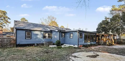 210 E Holt Street Smithfield NC 27577