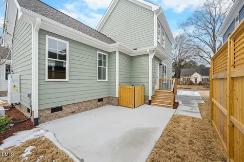 2805 A Fawn Avenue Durham NC 27705