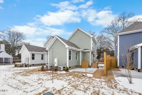 2805 A Fawn Avenue Durham NC 27705