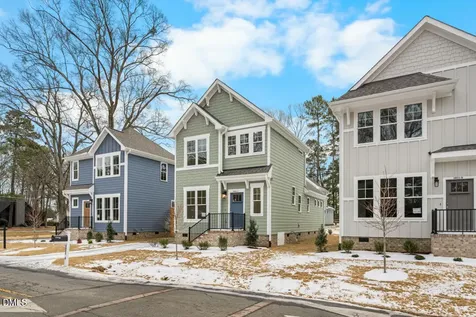 2805 A Fawn Avenue Durham NC 27705