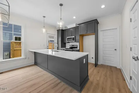 2805 A Fawn Avenue Durham NC 27705
