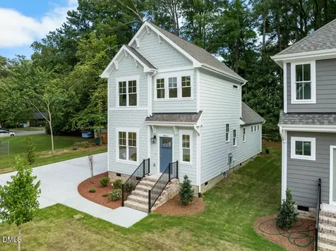 2803 A Fawn Avenue Durham NC 27705