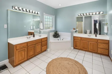 115 Hunters Walk Lane Clinton NC 28328