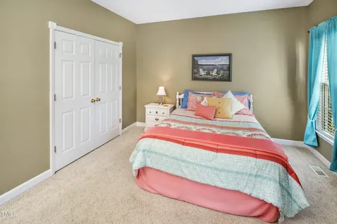 115 Hunters Walk Lane Clinton NC 28328