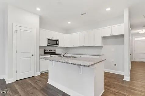 554 Barrington Row Avenue Zebulon NC 27597
