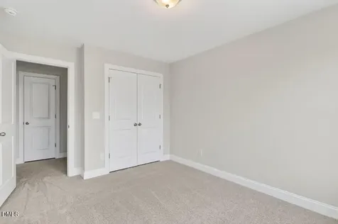 554 Barrington Row Avenue Zebulon NC 27597