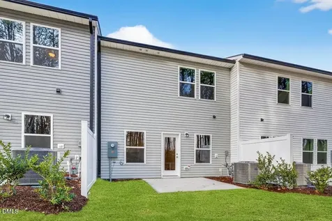 554 Barrington Row Avenue Zebulon NC 27597