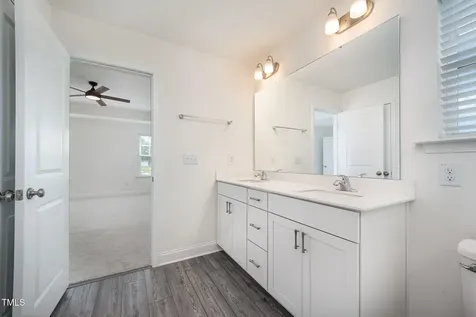 80 Nailsworth Street Angier NC 27501