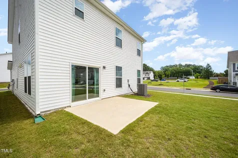 80 Nailsworth Street Angier NC 27501