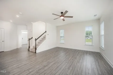 80 Nailsworth Street Angier NC 27501