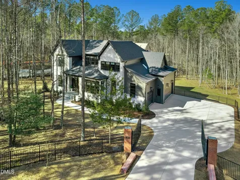 2200 Paddstowe Main Way Wake Forest NC 27587