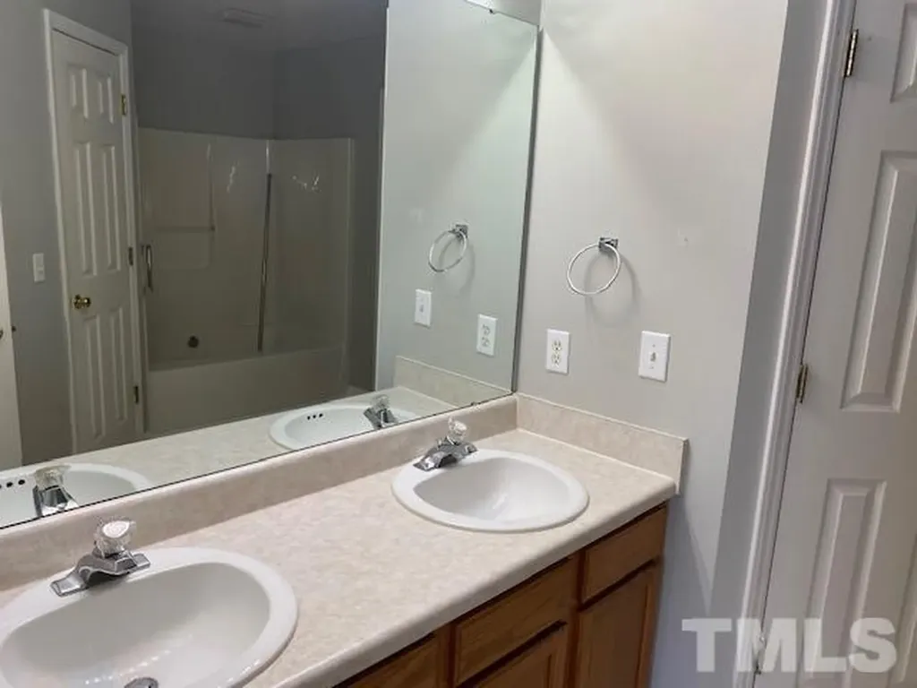 2813 Isabella Drive Raleigh NC 27603