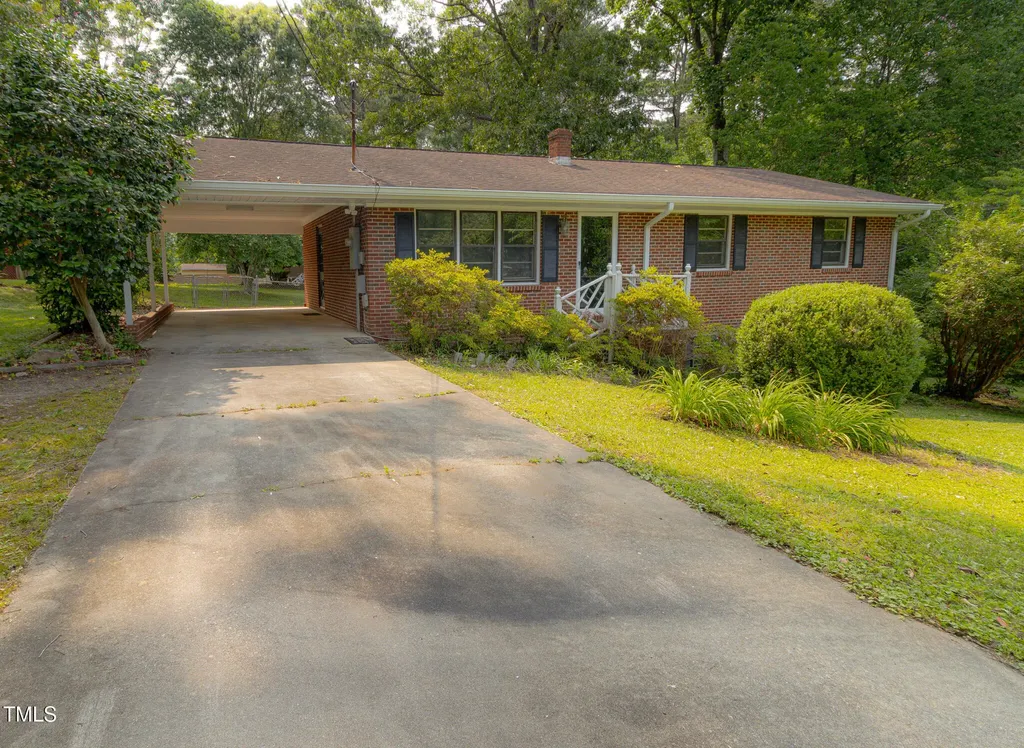 5504 Balsam Place Raleigh NC 27603
